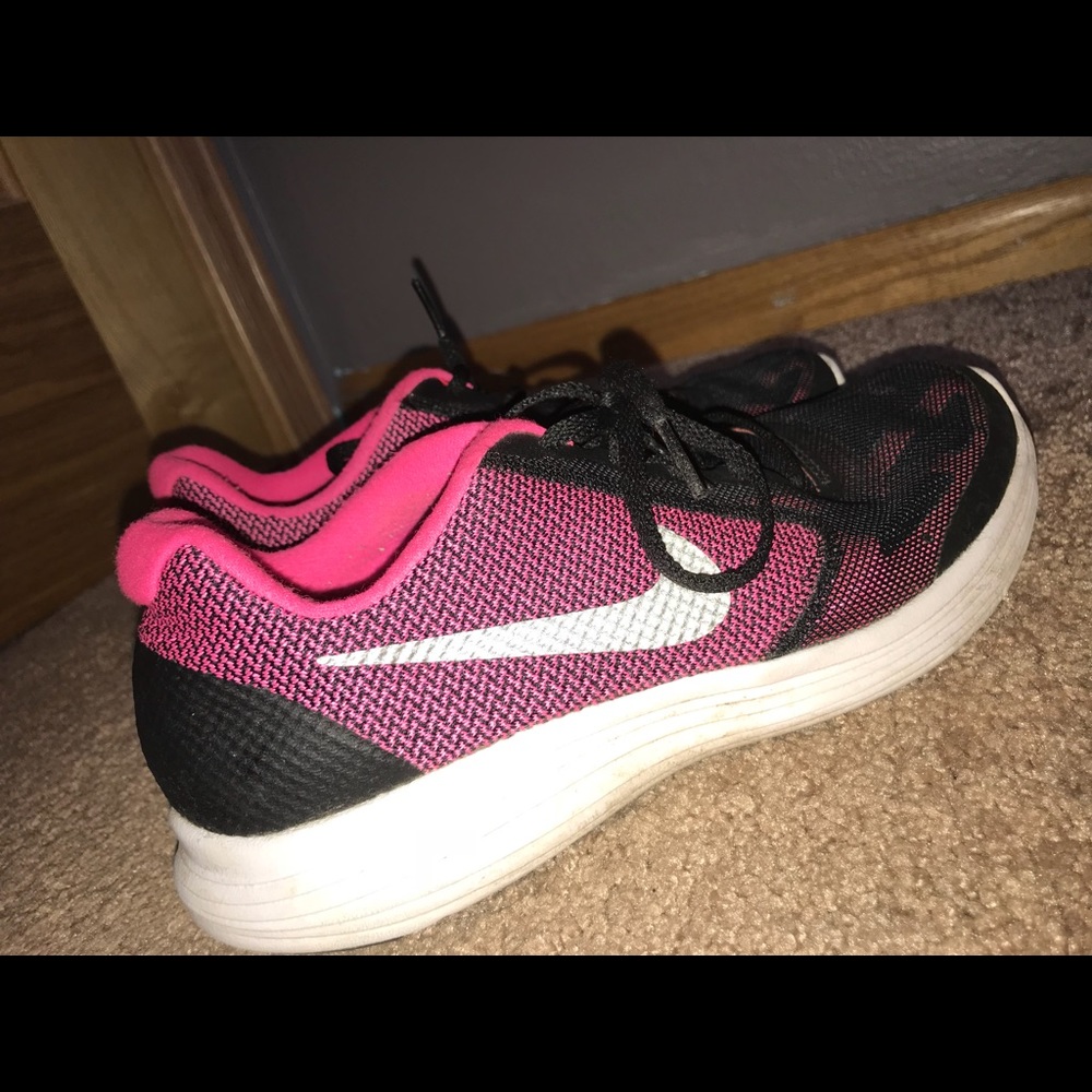 Girls/Women Nike Running Shoes *WORN TWICE